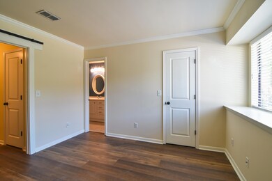 3rd bedroom & 3rd bath