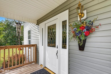 26127 Cornelius Dr, Abingdon, VA 24211 - photo 5