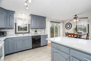 47 Newcomb Rd, Westminster, MA 01473 - photo 4