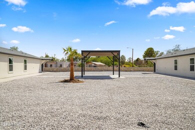 11721 Valle Del Paseo Dr unit C, Socorro, TX 79927 - photo 5