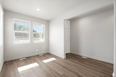 372 W 600 N unit 42, Tooele, UT 84074 - photo 6