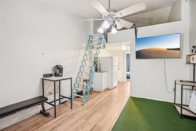 20921 Haulover Cove unit 8, Lutz, FL 33558 - photo 5