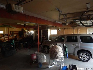 Garage.