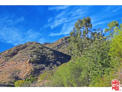 24325 Sylvan Glen Rd, Calabasas, CA 91302 - photo 4