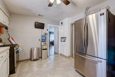 3626 Broad St, Houston, TX 77087 - photo 7