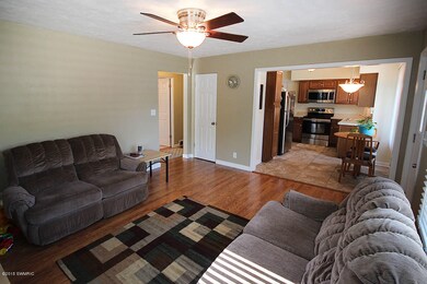 Livingroom3