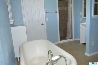 13260 Moffat Rd, Temple, TX 76502 - photo 7