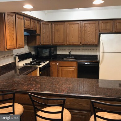 524 Stony Way, Norristown, PA 19403 - photo 4