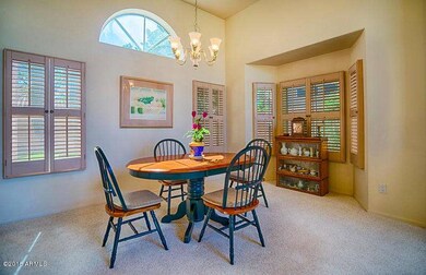 004 Formal Dining