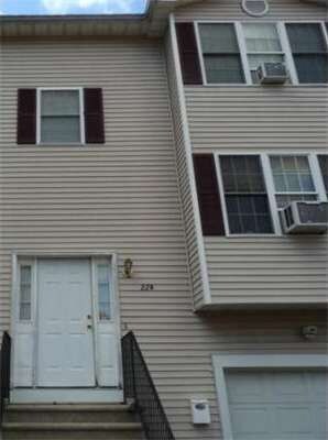 22B Bancroft St, Worcester, MA 01610 - photo 2