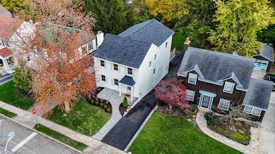 1120 Paxton Ave, Cincinnati, OH 45208 - photo 2