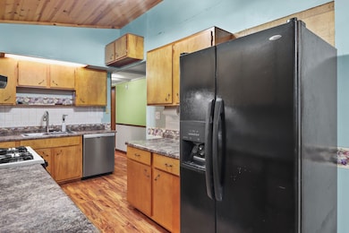 W2069 Elk Ct, Montello, WI 53949 - photo 6