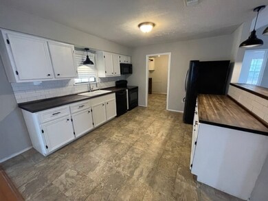 10918 Autumn Ln, Cleveland, TX 77328 - photo 5