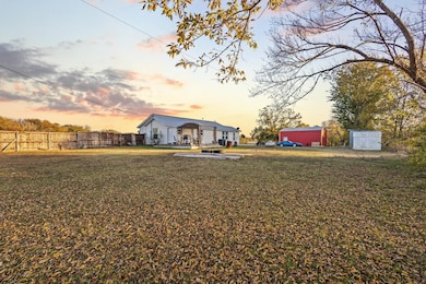 469 Dugan Chapel Rd, Bells, TX 75414 - photo 3