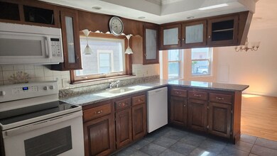 7-9 B St unit 1, Everett, MA 02149 - photo 4