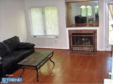 231 Jennifer Ct unit 1315, Levittown, PA 19057 - photo 2