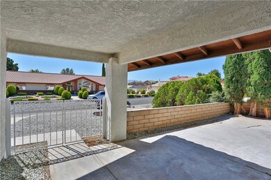 12806 Fairway Rd, Victorville, CA 92392 - photo 5