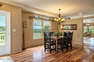 Entry Dining Area