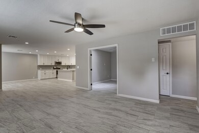 504 S Allen-5