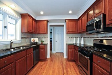 521 Cypress Dr, Naperville, IL 60540 - photo 5