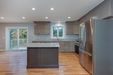 250 Standish Cir unit 187-10-5, Litchfield, NH 03052 - photo 7