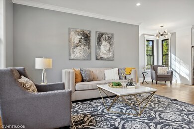 140 N Evergreen Ave, Elmhurst, IL 60126 - photo 3