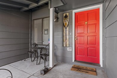 727 Sandra Ln, Central Point, OR 97502 - photo 4