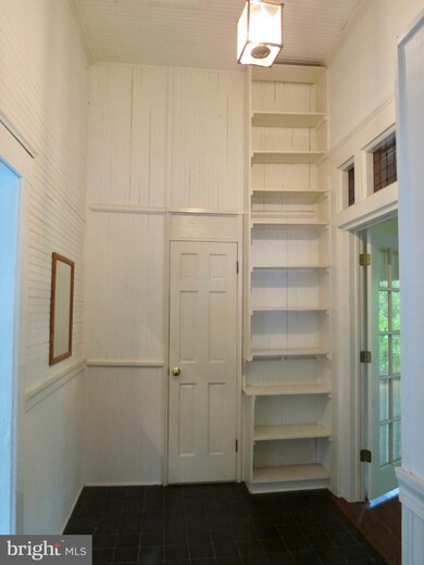 13139 Crest Hill Rd, Flint Hill, VA 22627 - photo 6