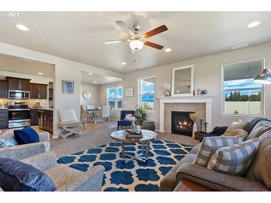 5304 Squirrel St, Springfield, OR 97478 - photo 7