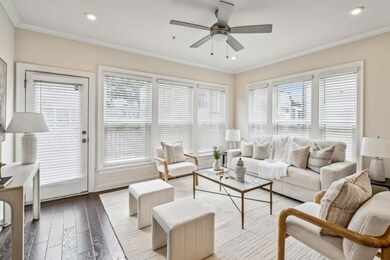 2028 Holtz Ln, Atlanta, GA 30318 - photo 4