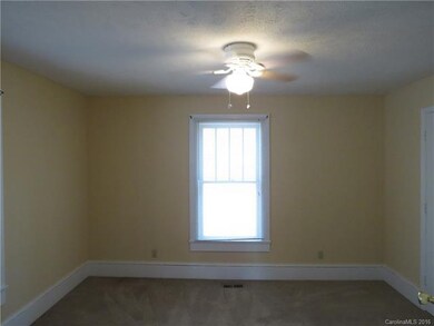 1107 Fox Ave, Statesville, NC 28677 - photo 3
