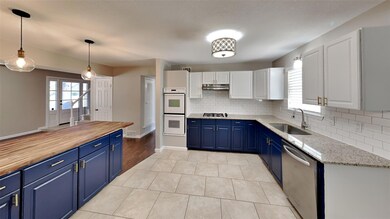 1920 Charleston Dr, Bedford, TX 76022 - photo 4