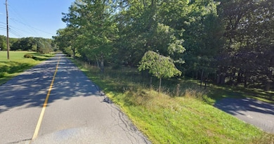 263 Gold Key Rd, Gold Key Lake, PA 18337 - photo 2