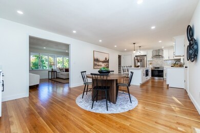 72 Outlook Rd, Wakefield, MA 01880 - photo 6