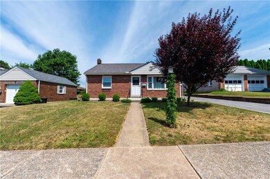 917 Walnut St, Emmaus, PA 18049 - photo 2