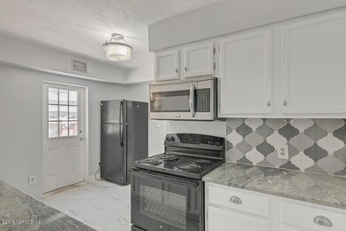 1862 Burkholder Cir W, Jacksonville, FL 32216 - photo 6