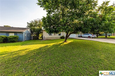 709 Allen St unit 711, San Marcos, TX 78666 - photo 2