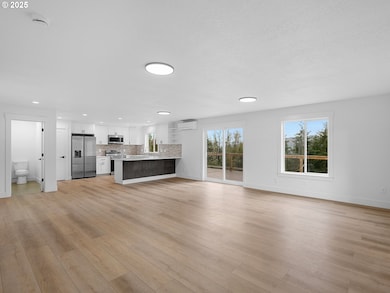 220 Hanson Rd, Kalama, WA 98625 - photo 5