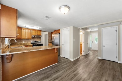 105 Laurel Mill Ct, Roswell, GA 30076 - photo 5