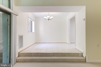 1631 Parkcrest Cir unit 8B/101, Reston, VA 20190 - photo 7