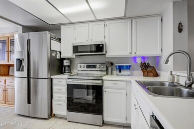 005_Kitchen
