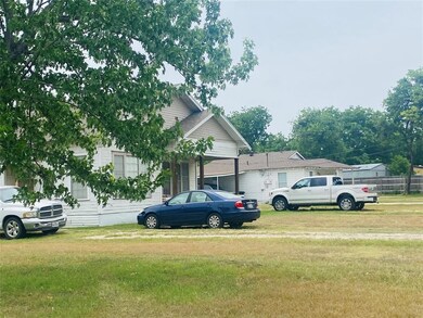 1717 Redwood Dr unit 1719, Cleburne, TX 76033 - photo 3