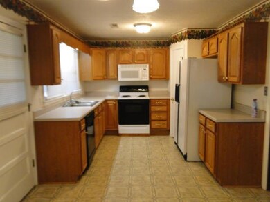 125 Qualls Ln, Shelbyville, TN 37160 - photo 4