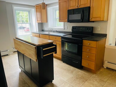 413 Second unit 2, Rollinsford, NH 03869 - photo 2