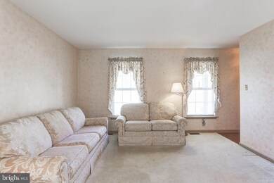 58 Manor Oaks Dr, Millersville, PA 17551 - photo 4