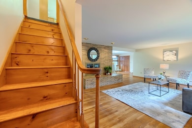 573 Marshall Rd, Fitchburg, MA 01420 - photo 4