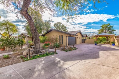 Oversized Driveway & Additional Parking