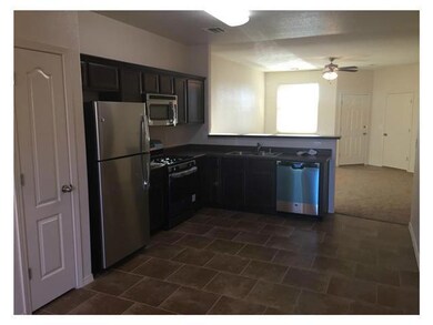 11425 Flor Prunus Ln, Socorro, TX 79927 - photo 4