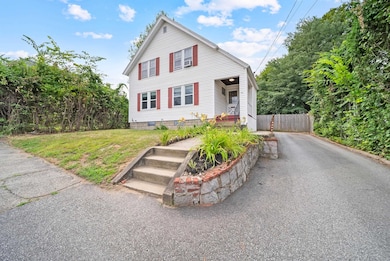 591 Lake Ave, Manchester, NH 03103 - photo 2