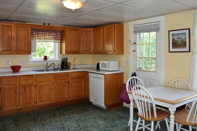 11 Green St, Dudley, MA 01571 - photo 6